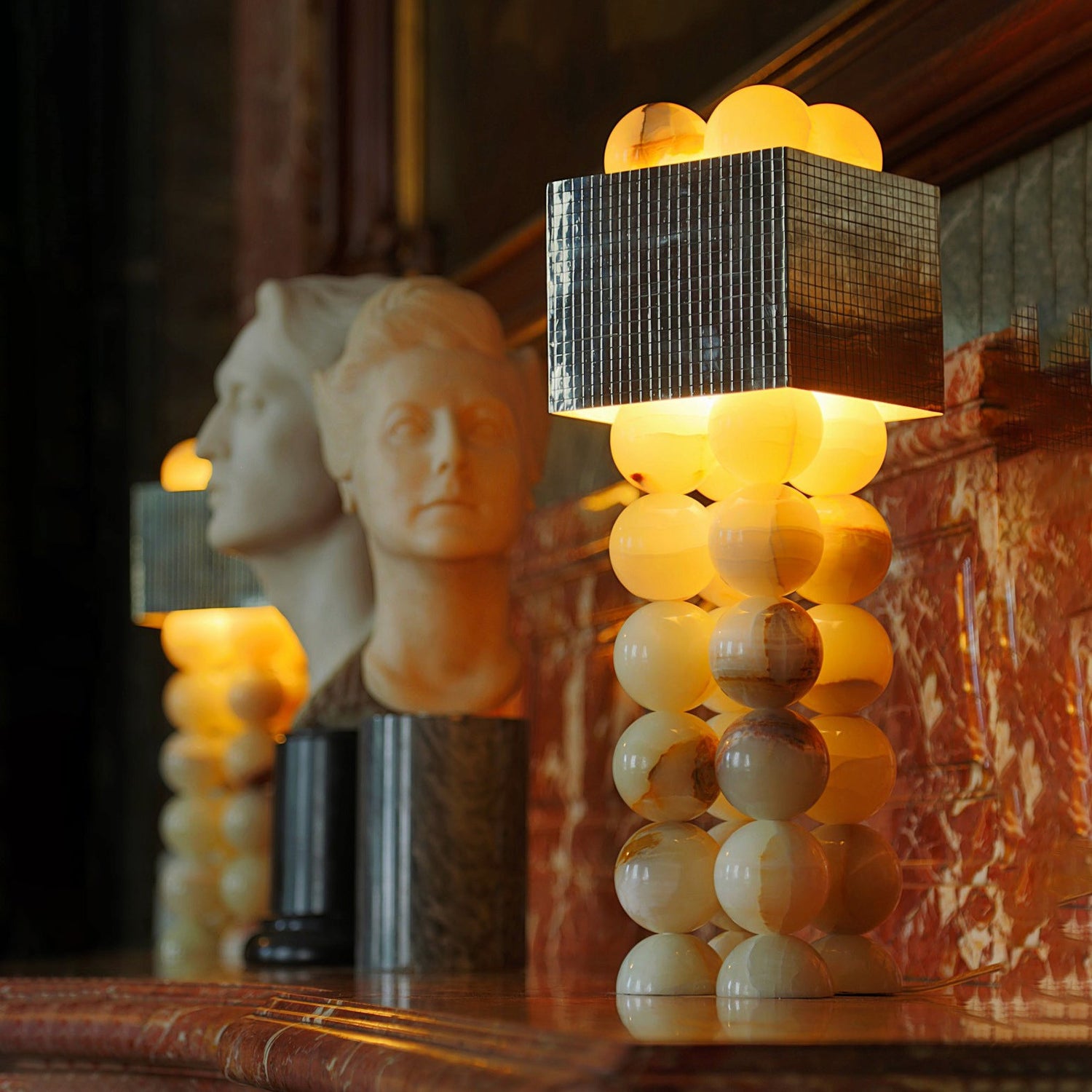 Naro Table Lamp