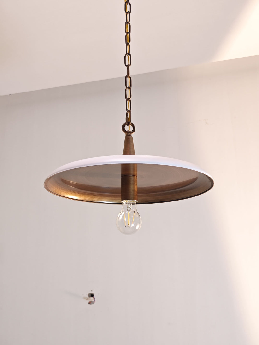 Victor Pendant Lamp