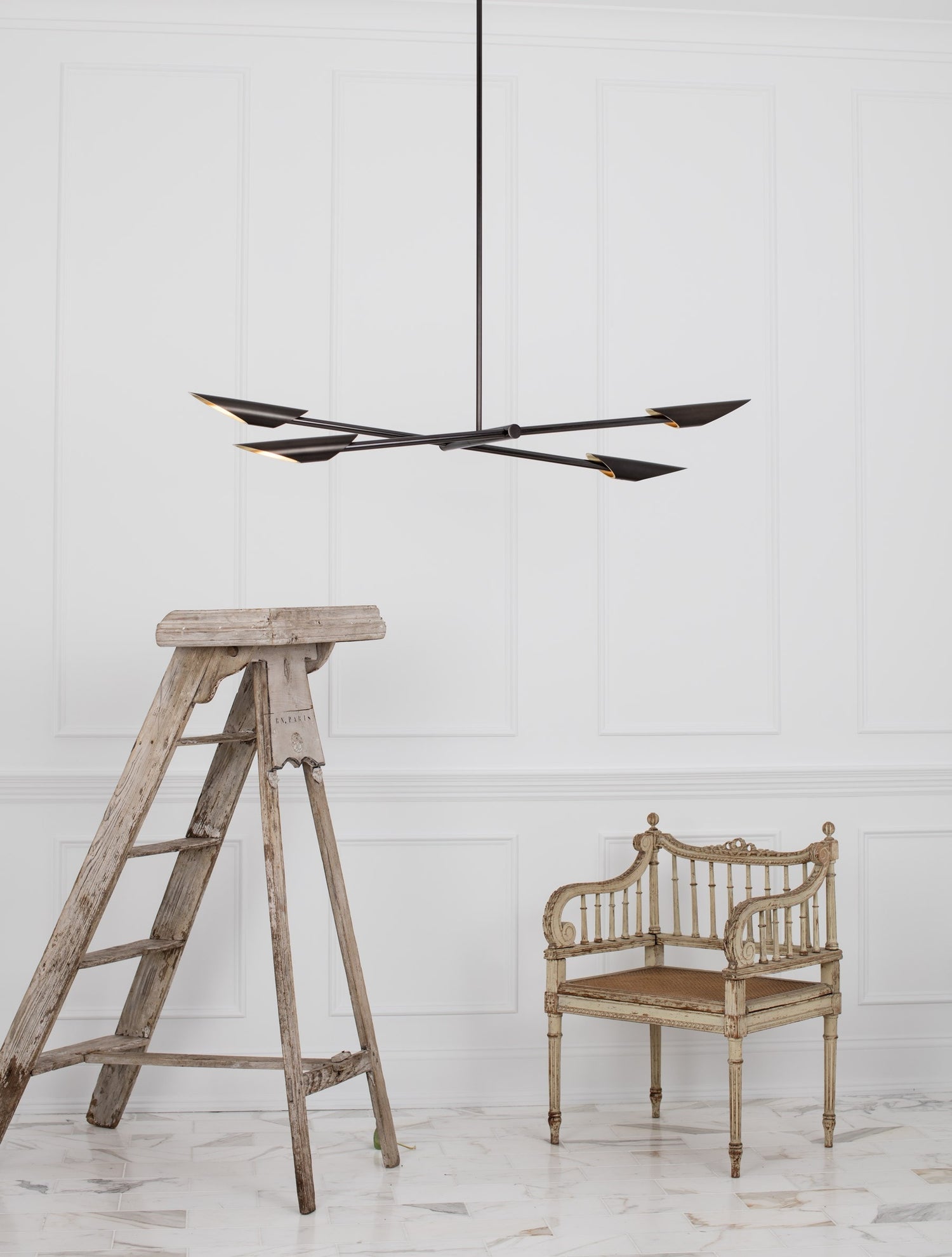 Voyager 2 Chandelier
