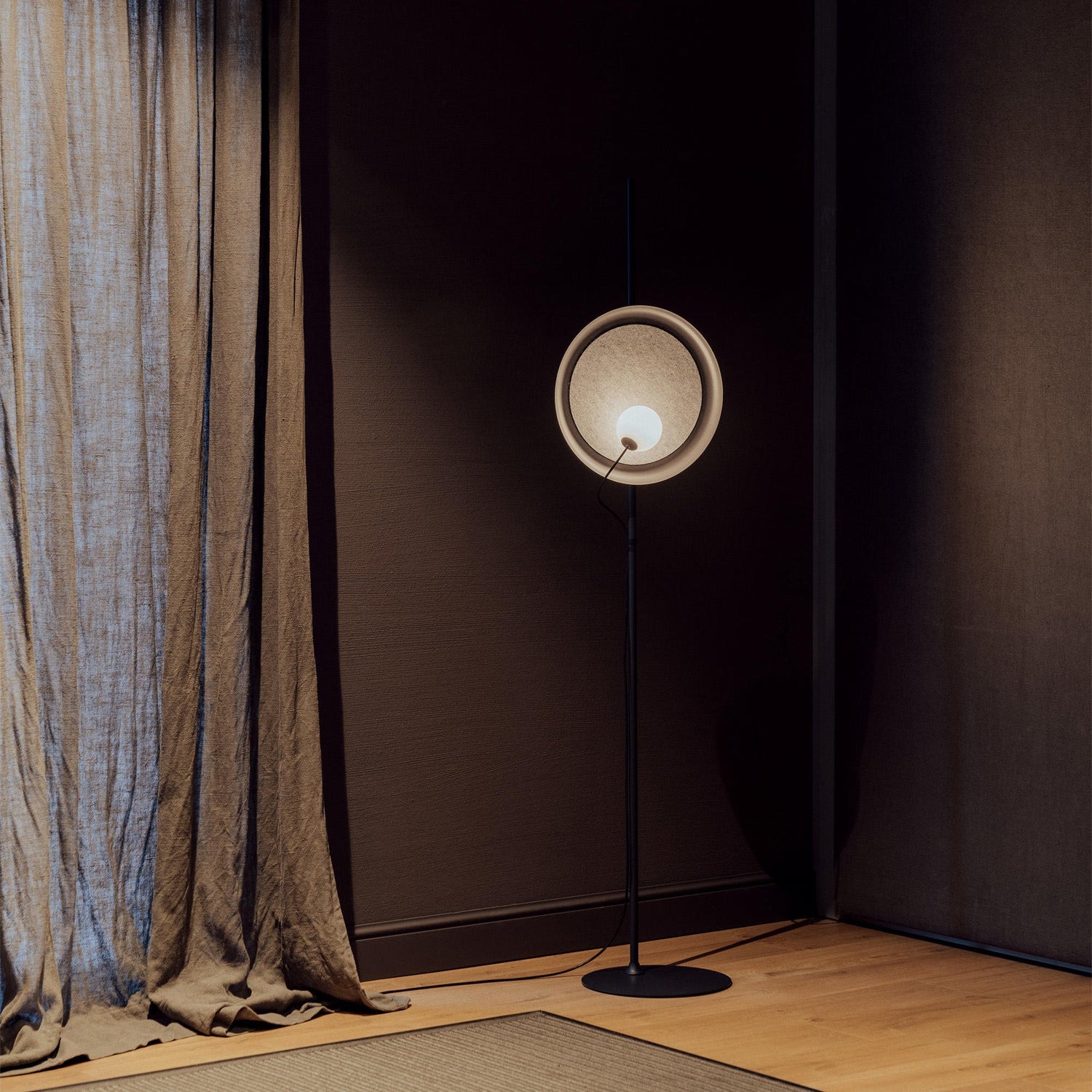 Wire Floor Lamp