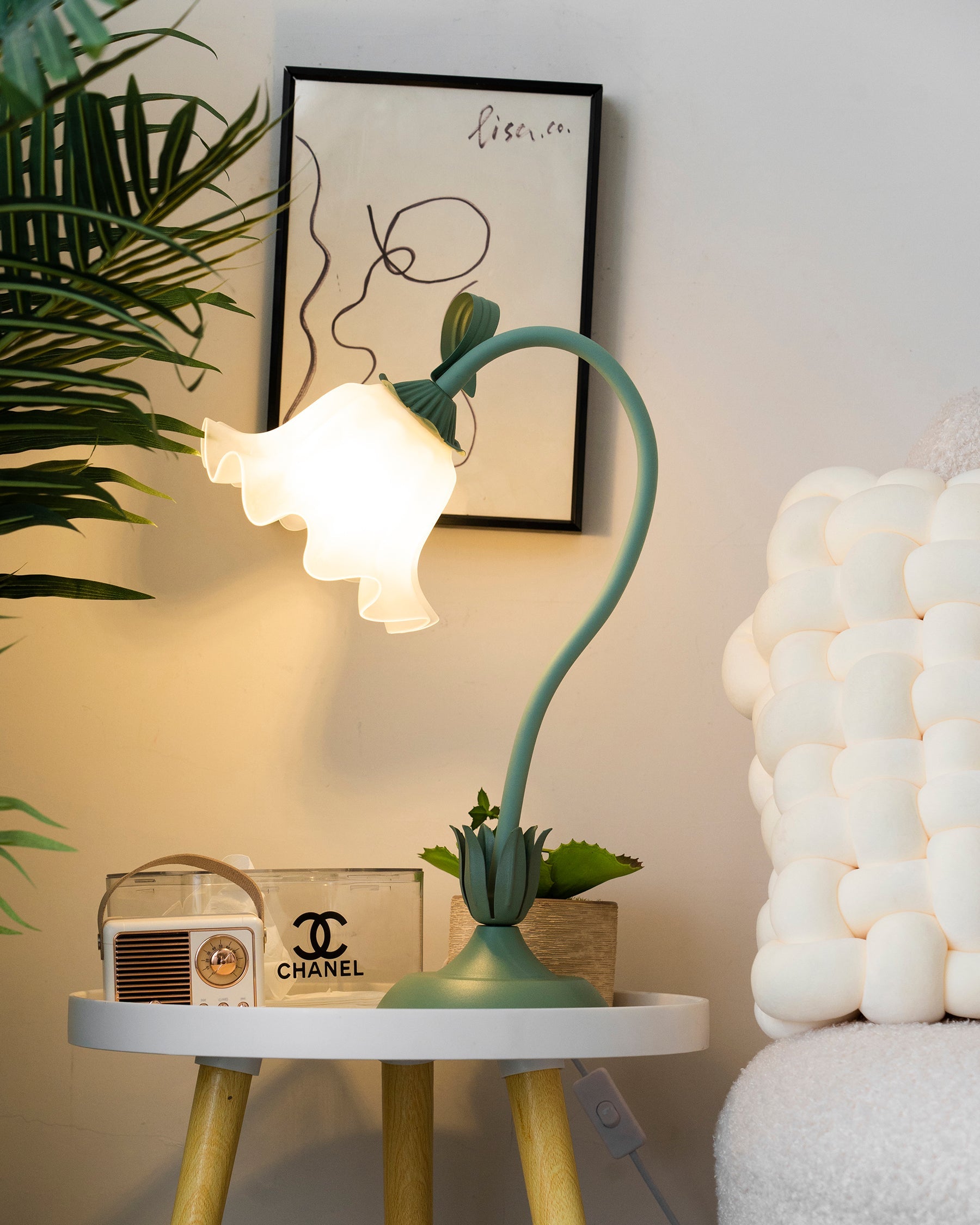 Lily of the Valley Table Lamp