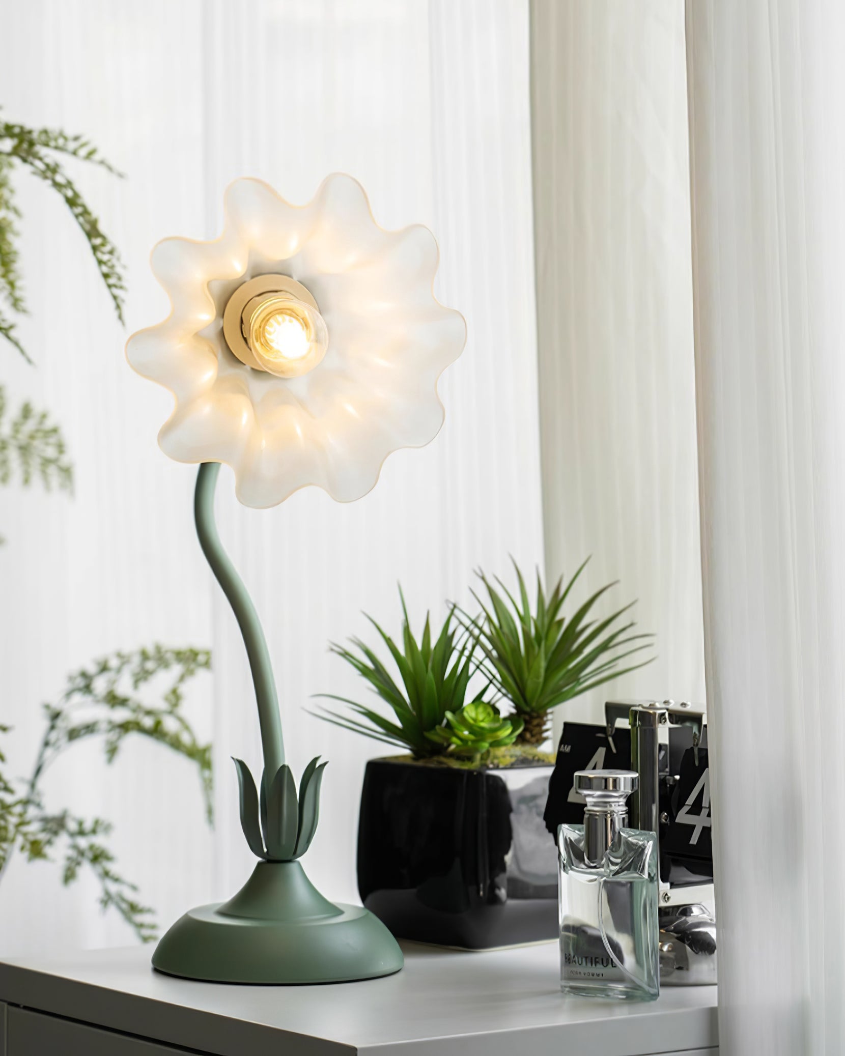 Lily of the Valley Table Lamp